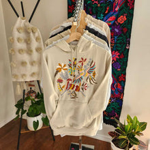 Load image into Gallery viewer, Otomi Embroidery Hoodies