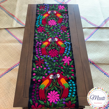 Load image into Gallery viewer, Table Runner