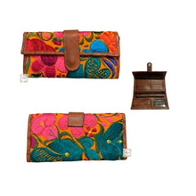 Load image into Gallery viewer, Artisanal Women Wallets