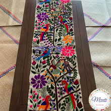 Load image into Gallery viewer, Table Runner