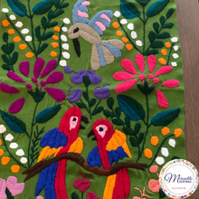 Load image into Gallery viewer, Table Runner