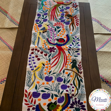 Load image into Gallery viewer, Table Runner