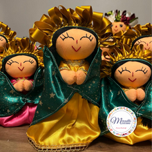 Cargar imagen en el visor de la galería, Virgin Mary Doll (Limited Edition)
