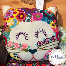 Load image into Gallery viewer, Embroidery Cat Cushions
