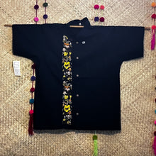 Load image into Gallery viewer, Flower Embroidery Guayabera
