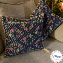 Load image into Gallery viewer, Woolen Cushion Covers (Pair)
