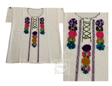 Cargar imagen en el visor de la galería, Mexican Blouse with Hand Embroidered Flowers
