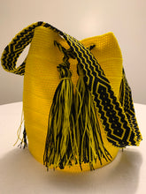 Load image into Gallery viewer, Mexican Woven Thread Bag
